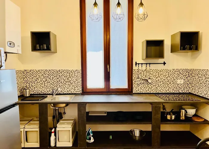 100 Mt To Station Venezia,Free Parking,Shuttle Airport Gorizia